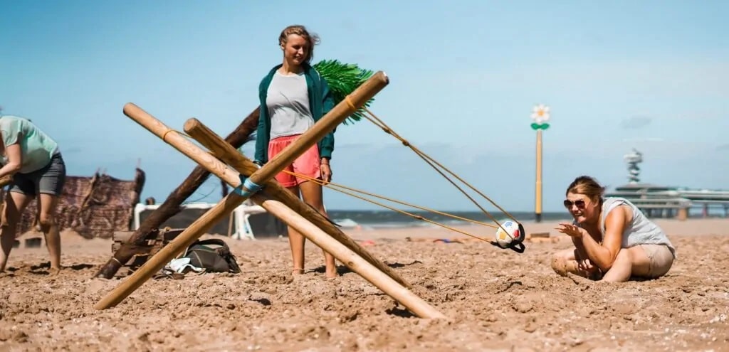 robinson-crusoe-uitje-op-het-strand
